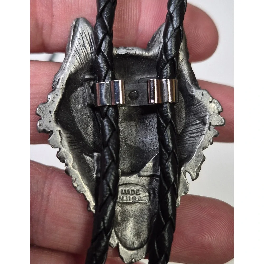 Western Express Wolf Head Bolo Tie Black Braided Cord Pewter Tone BT-375 USA